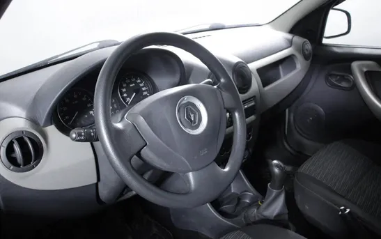 Renault Logan 1.60 механика, фото №1