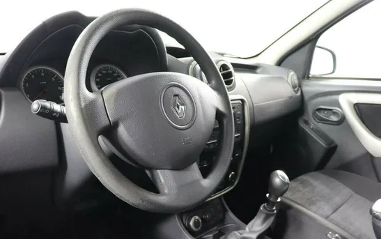 Renault Duster 1.60 механика, фото №1