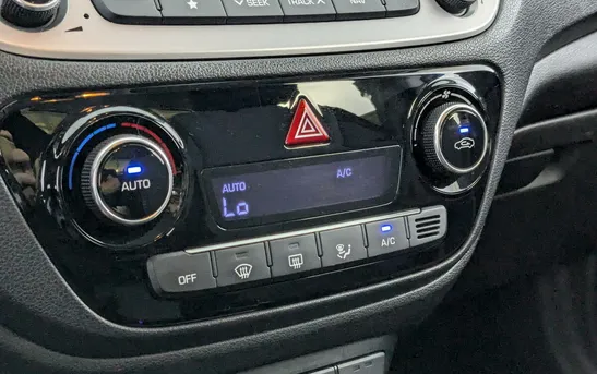 Hyundai Solaris 1.60 автоматическая, фото №1