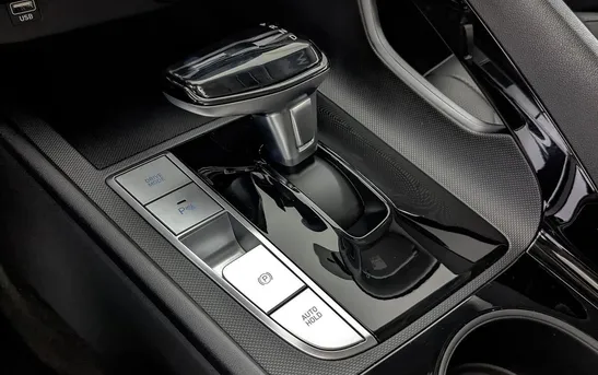 Hyundai Elantra 1.50 вариатор, фото №1