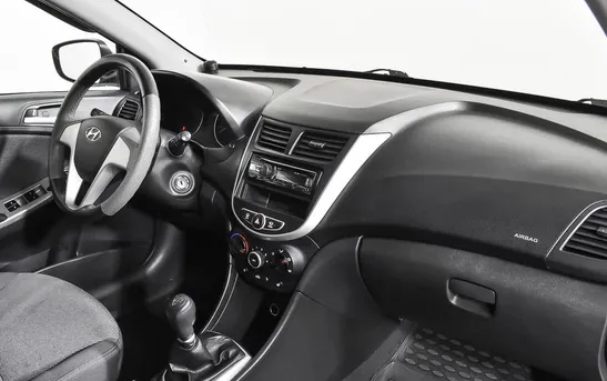 Hyundai Solaris 1.60 механика, фото №1