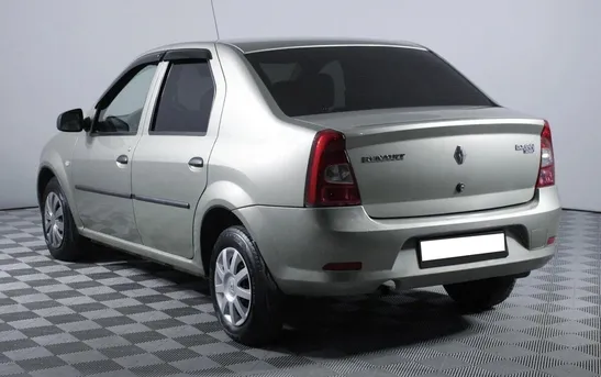 Renault Logan 1.60 механика, фото №1