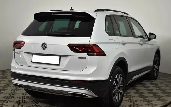 Volkswagen Tiguan 2.00 робот, фото №1