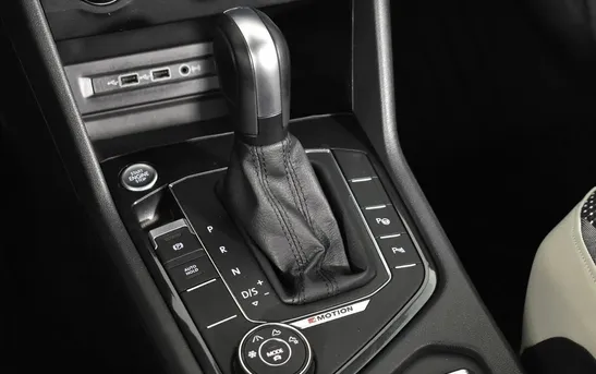 Volkswagen Tiguan 2.00 робот, фото №1